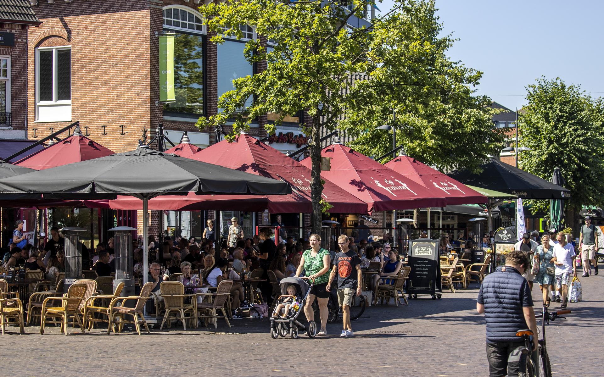 Nieuwe slag om de koopzondag Emmen. 'We zijn op zondag net een ingedut