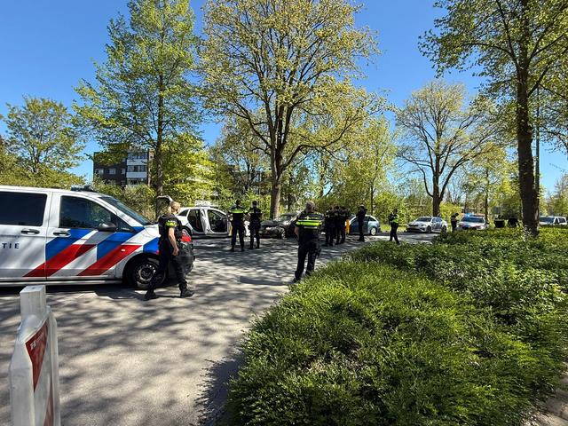 Politie lost waarschuwingsschoten na achtervolging in Groningen. Verdachte (32) uit Stad aangehouden