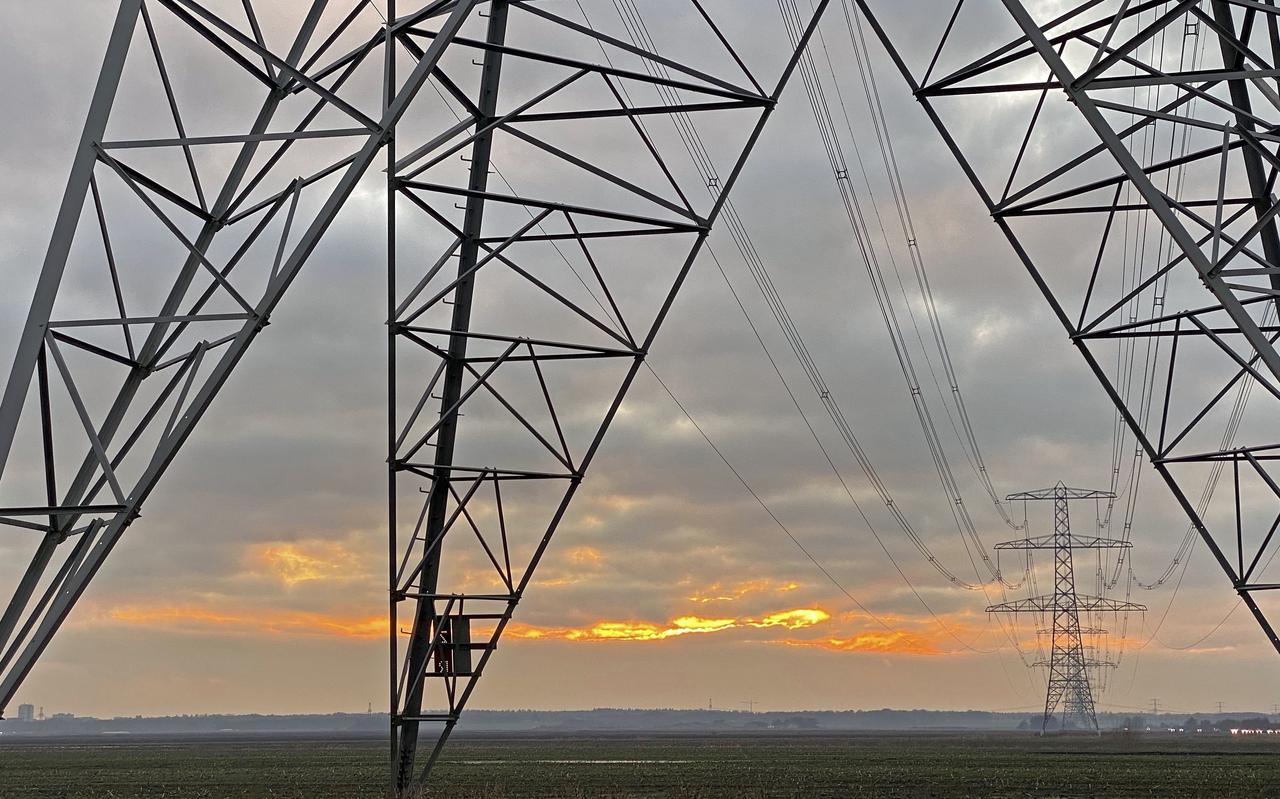 De 14 windmolens en een groot zonnepark Pottendijk komen er niet zonder slag of stoot De 14 windmolens en een groot zonnepark Pottendijk komen er niet zonder slag of stoot