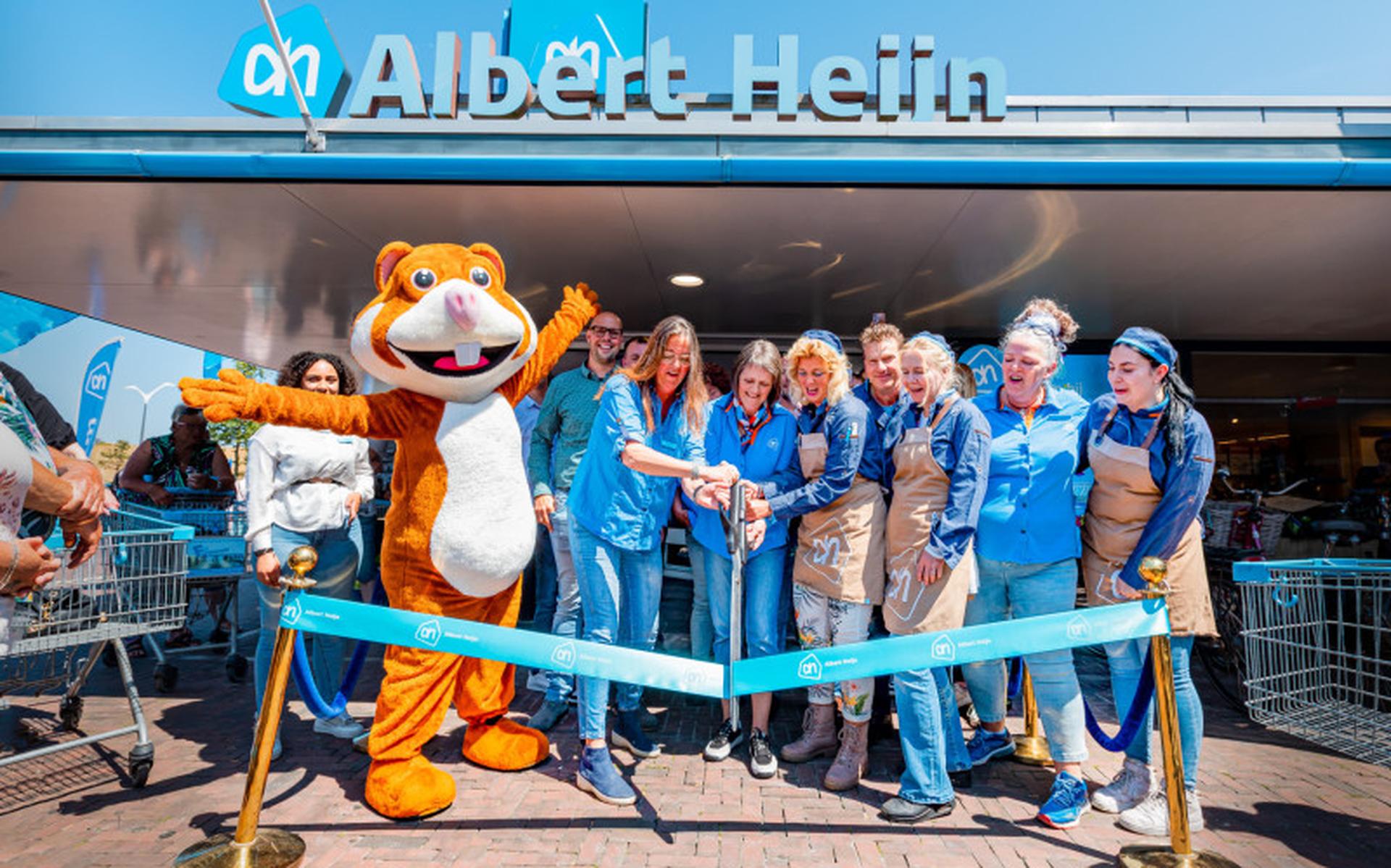 Vernieuwde Albert Heijn Delfzijl feestelijk geopend - Dagblad van het
