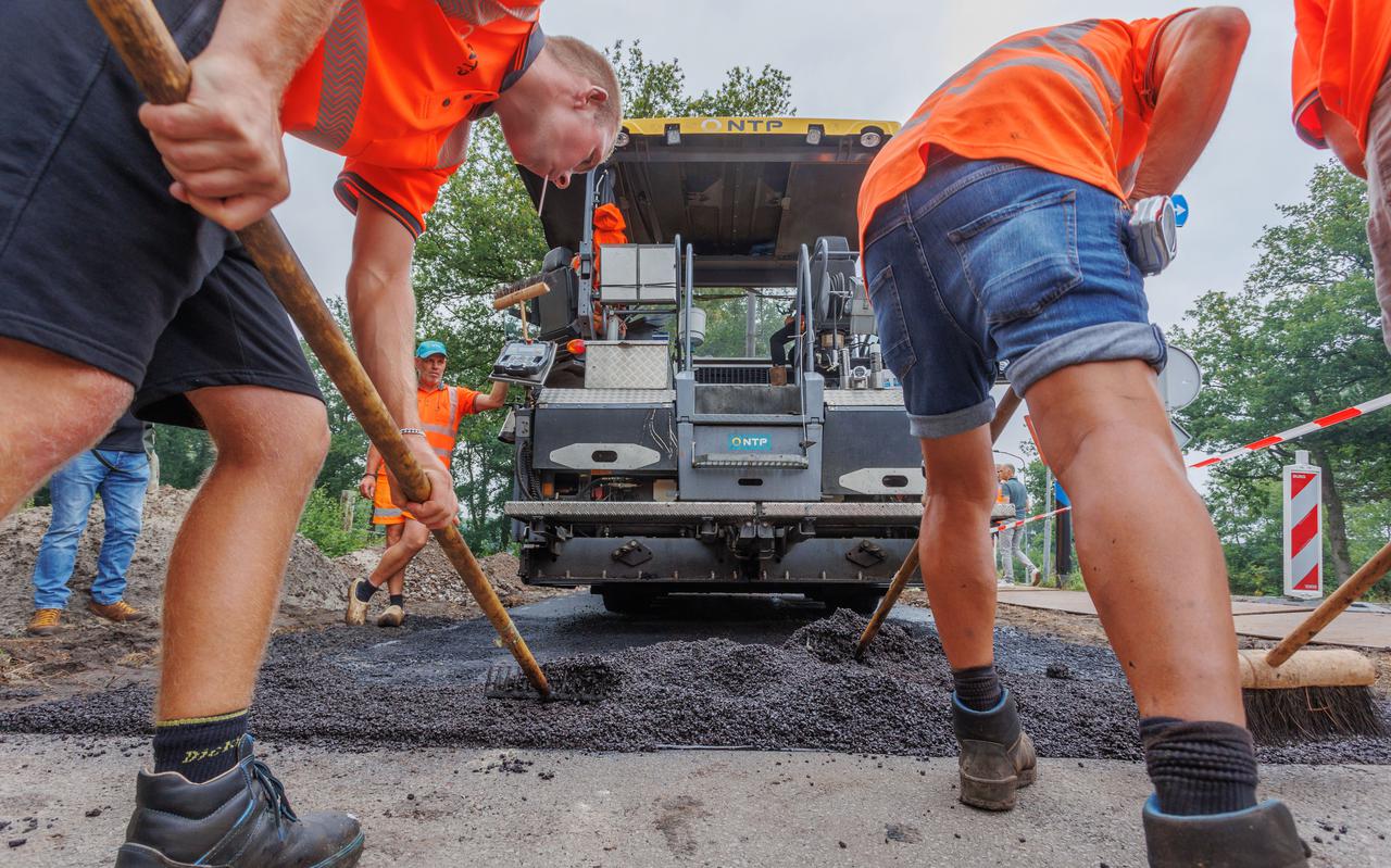 In Assen ligt sinds donderdag het duurzaamste stukje asfalt van Nederland.