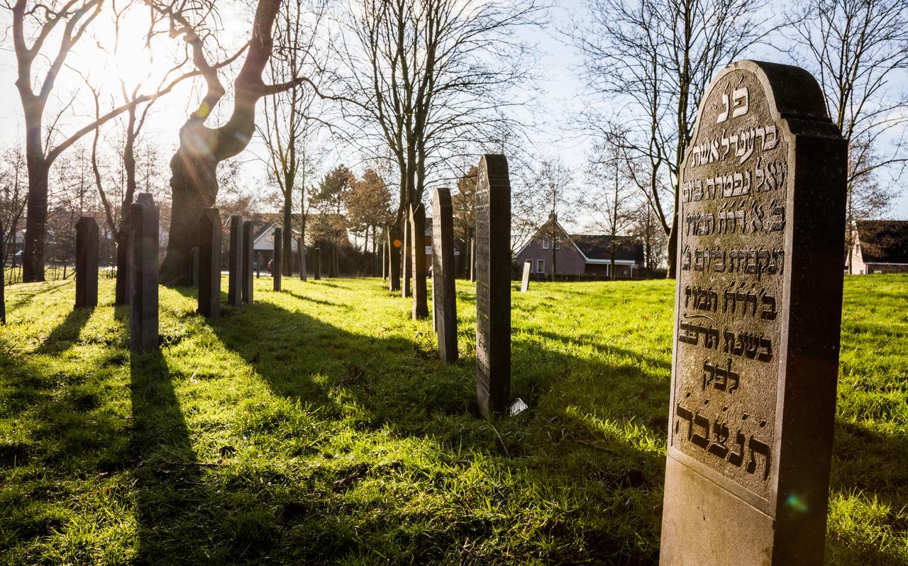 Archief: De Joodse begraafplaats in Bad Nieuweschans