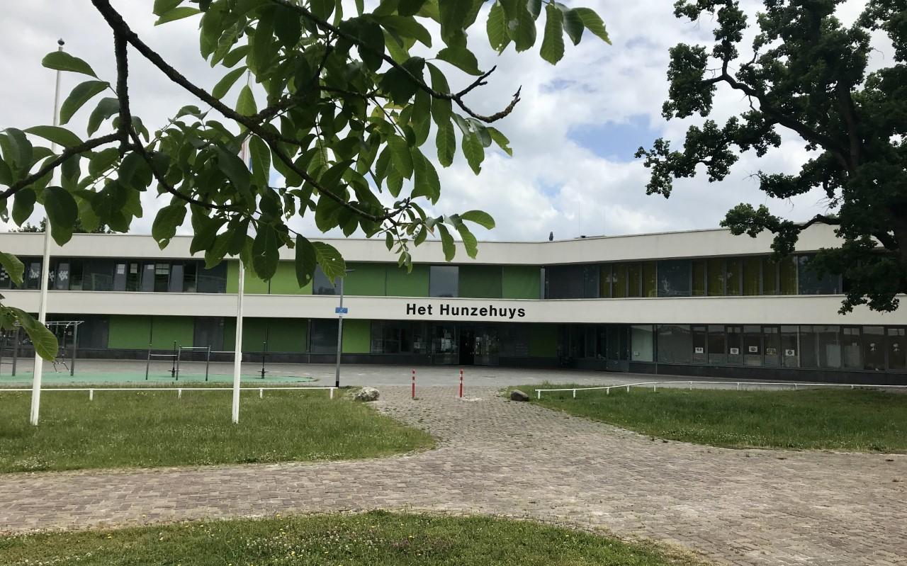 In Borger zetelt het dorpshuis in de multifunctionele accommodatie Hunzehuys. In Borger zetelt het dorpshuis in de multifunctionele accommodatie Hunzehuys.