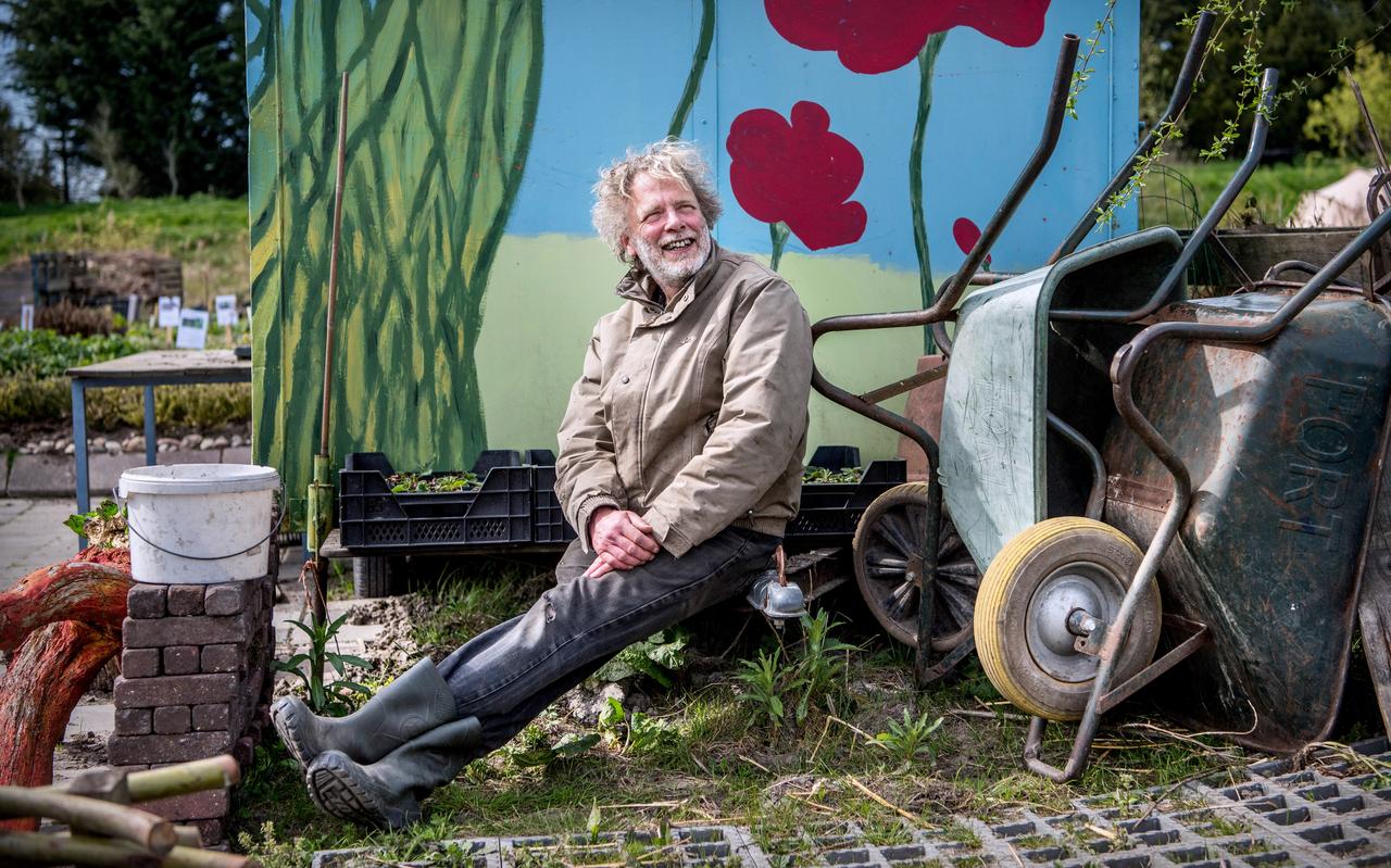 Frans Kerver: ,,Je ziet dat wij niet kunnen omgaan met ellende en sterfelijkheid.'' Frans Kerver: ,,Je ziet dat wij niet kunnen omgaan met ellende en sterfelijkheid.''