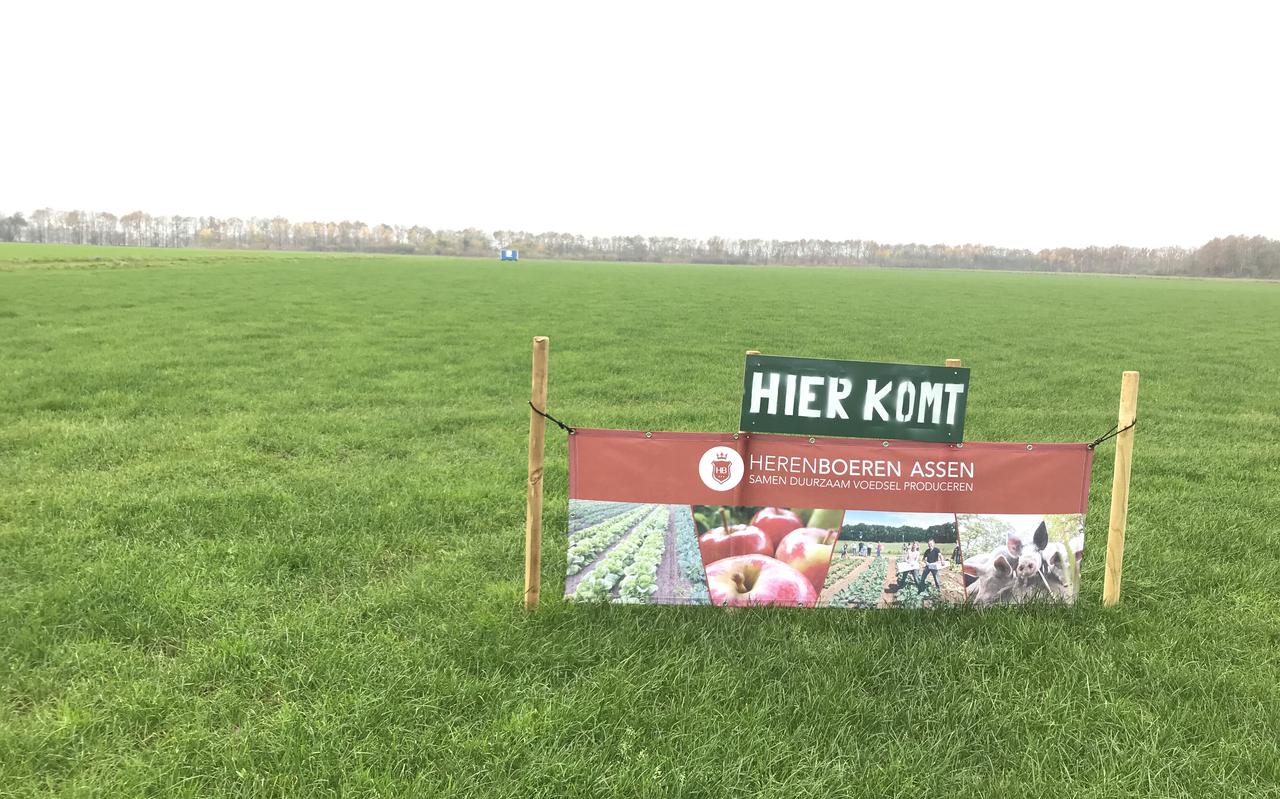 De Herenboeren pachten een stuk grond in buurtschap Rhee. De Herenboeren pachten een stuk grond in buurtschap Rhee.