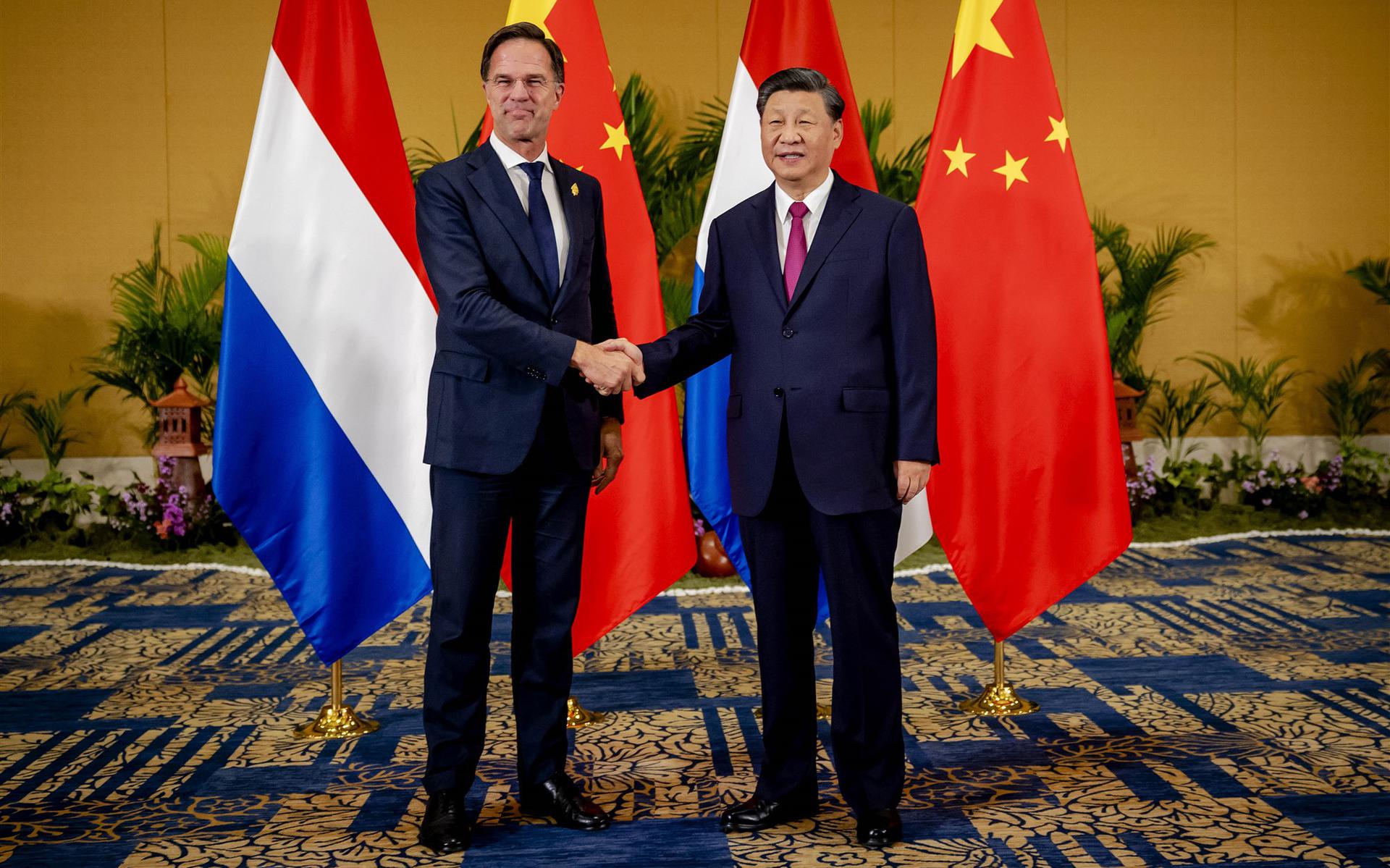 Premier Mark Rutte tijdens een ontmoeting met de Chinese president Xi Jinping tijdens de G20 top in november vorig jaar. 