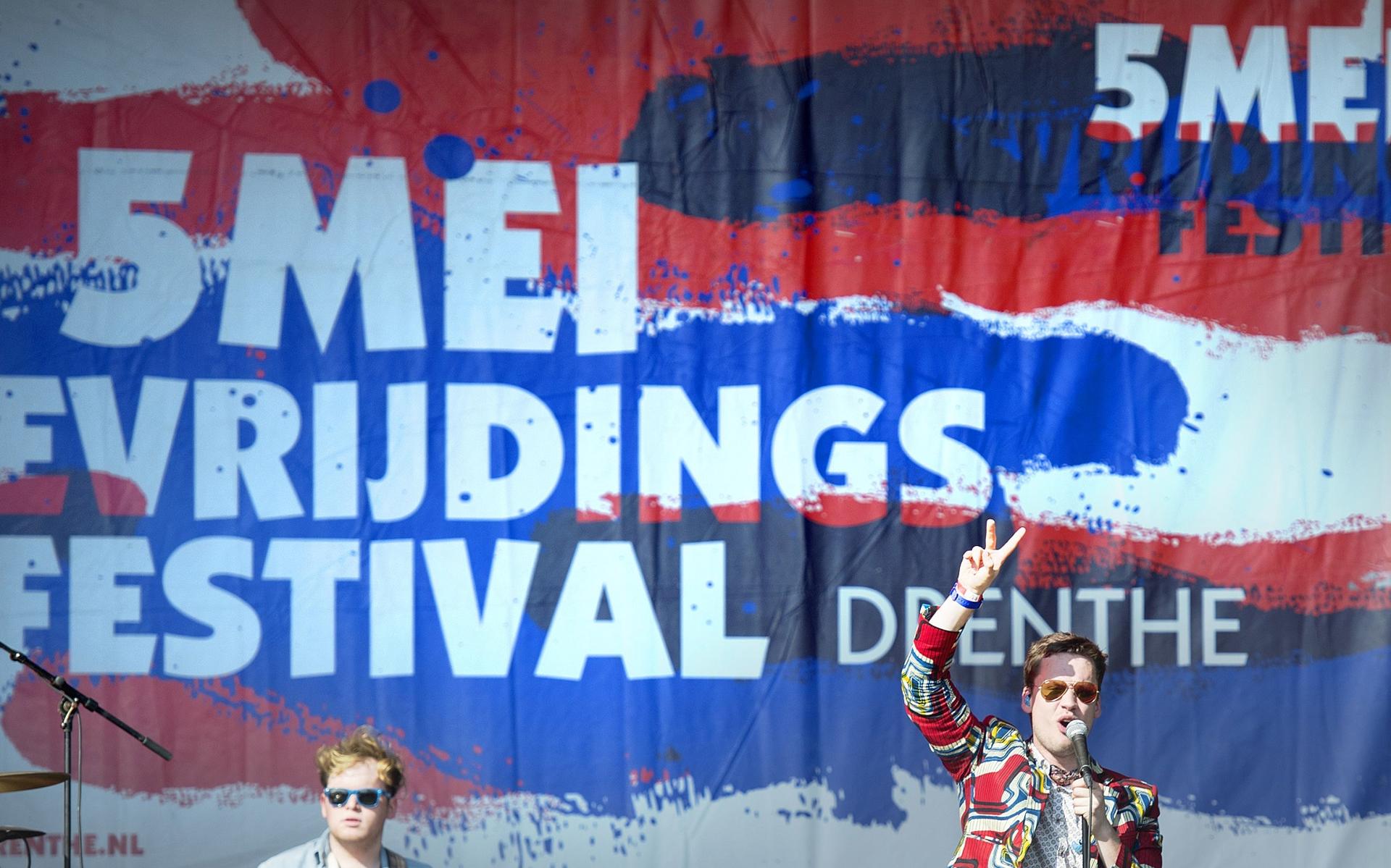 Handsome Poets op Bevrijdingsfestival Drenthe 2014.