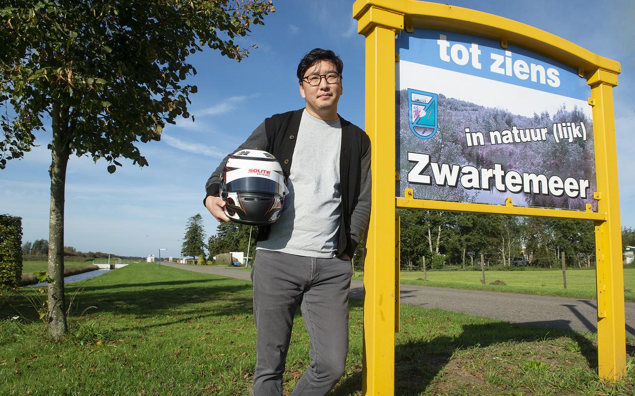 Récardo Bruins, autocoureur uit Seoul, opgegroeid in Zwartemeer.