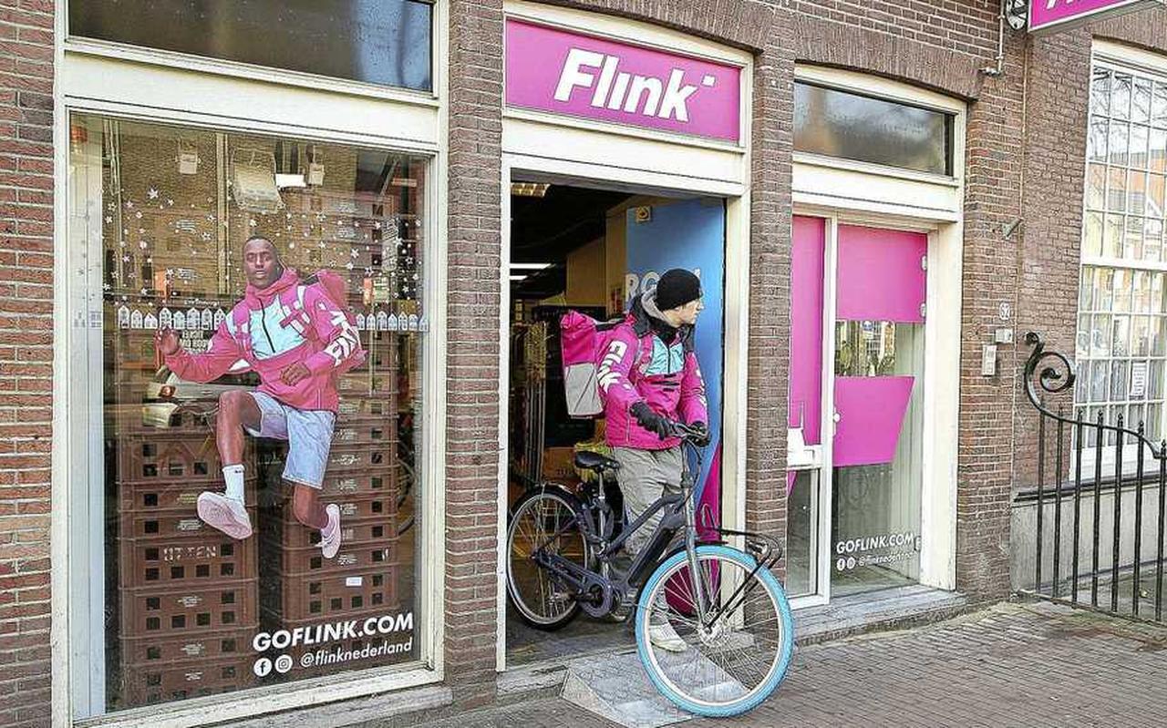 Een distributiecentrum van flitsbezorgdienst Flink. Een distributiecentrum van flitsbezorgdienst Flink.