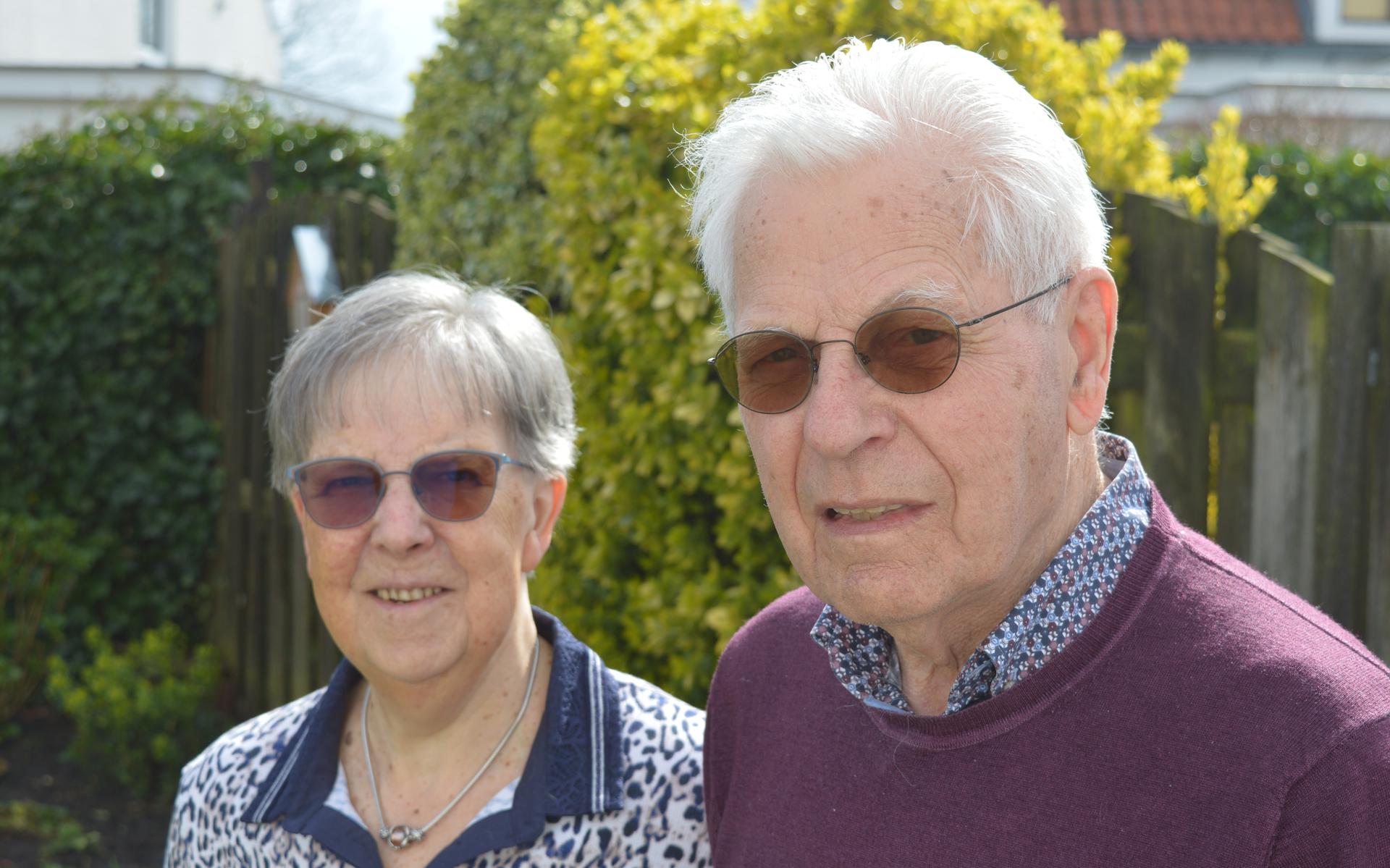 Jantinus en Bets Kuipers uit Coevorden zijn 60 jaar getrouwd.