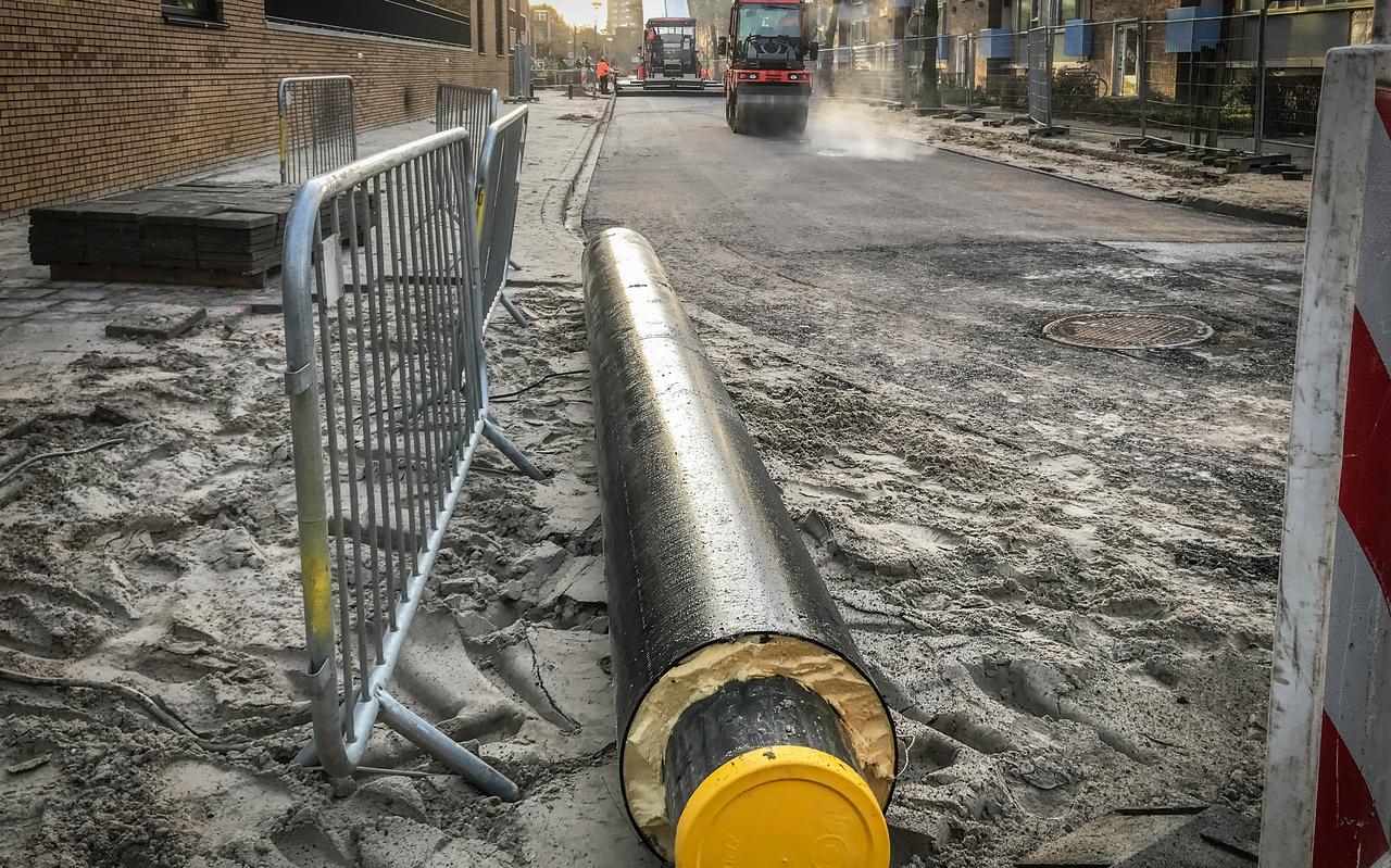 De aanleg van een warmtenet in Groningen. De aanleg van een warmtenet in Groningen.