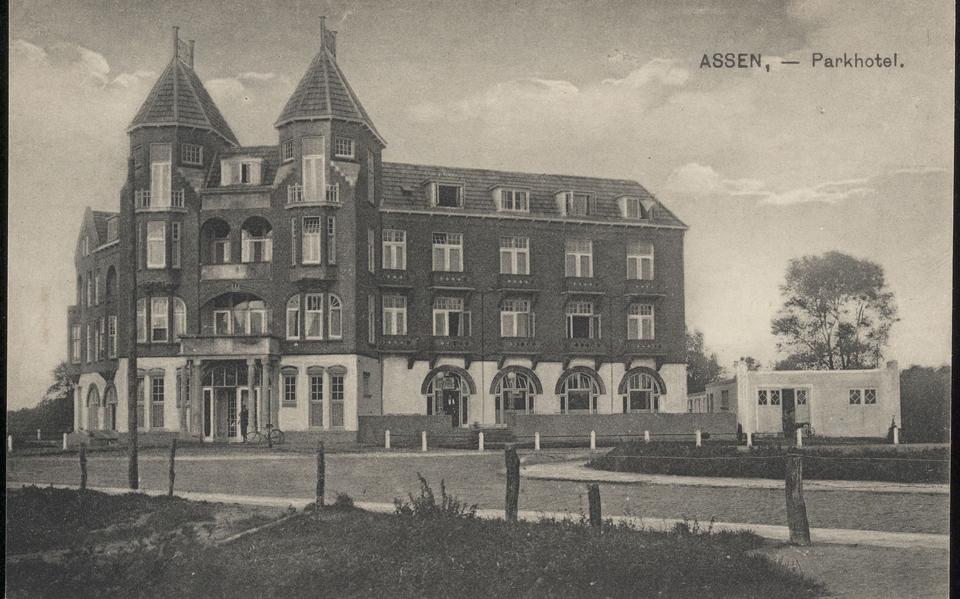 Het Parkhotel Assen in 1925. Foto: Drents Archief, collectie Ansichten
