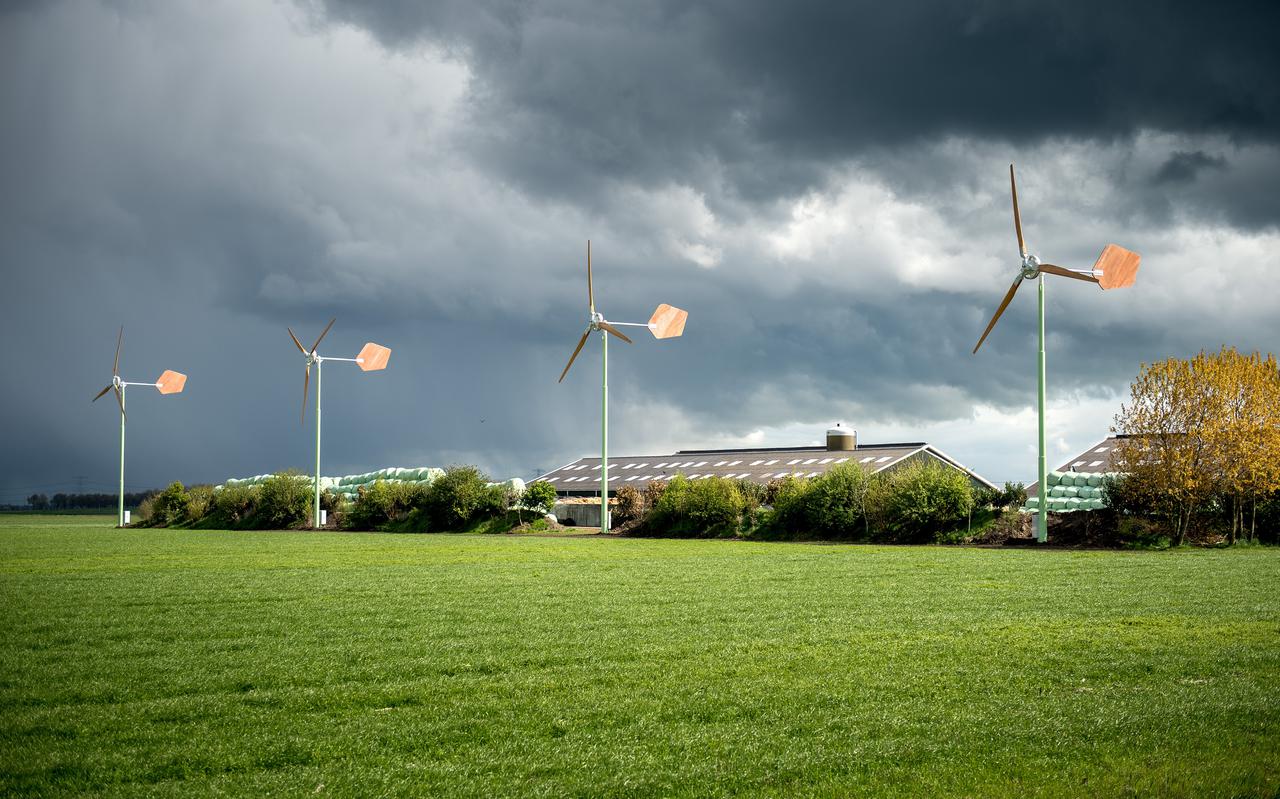 Bij een boerderij aan de Klingenweg bij Zuidbroek staan vier windmolens van EAZ Wind. De mini-windmolens zijn een bekende verschijning in Groningen. Toch lukt het EAZ niet om winst te maken. 