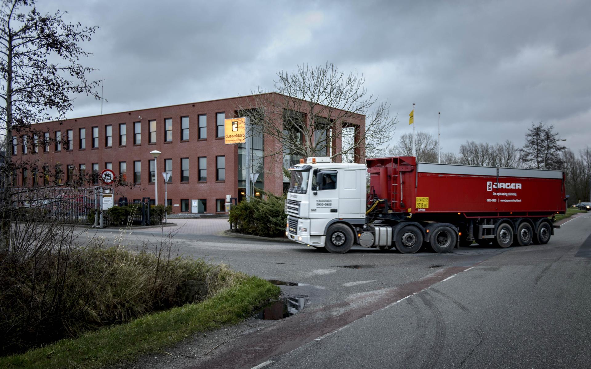 Kantoorpand Midwolde biedt onderdak aan 70 asielzoekers uit Ter Apel. 'We zijn niet blij, andere del