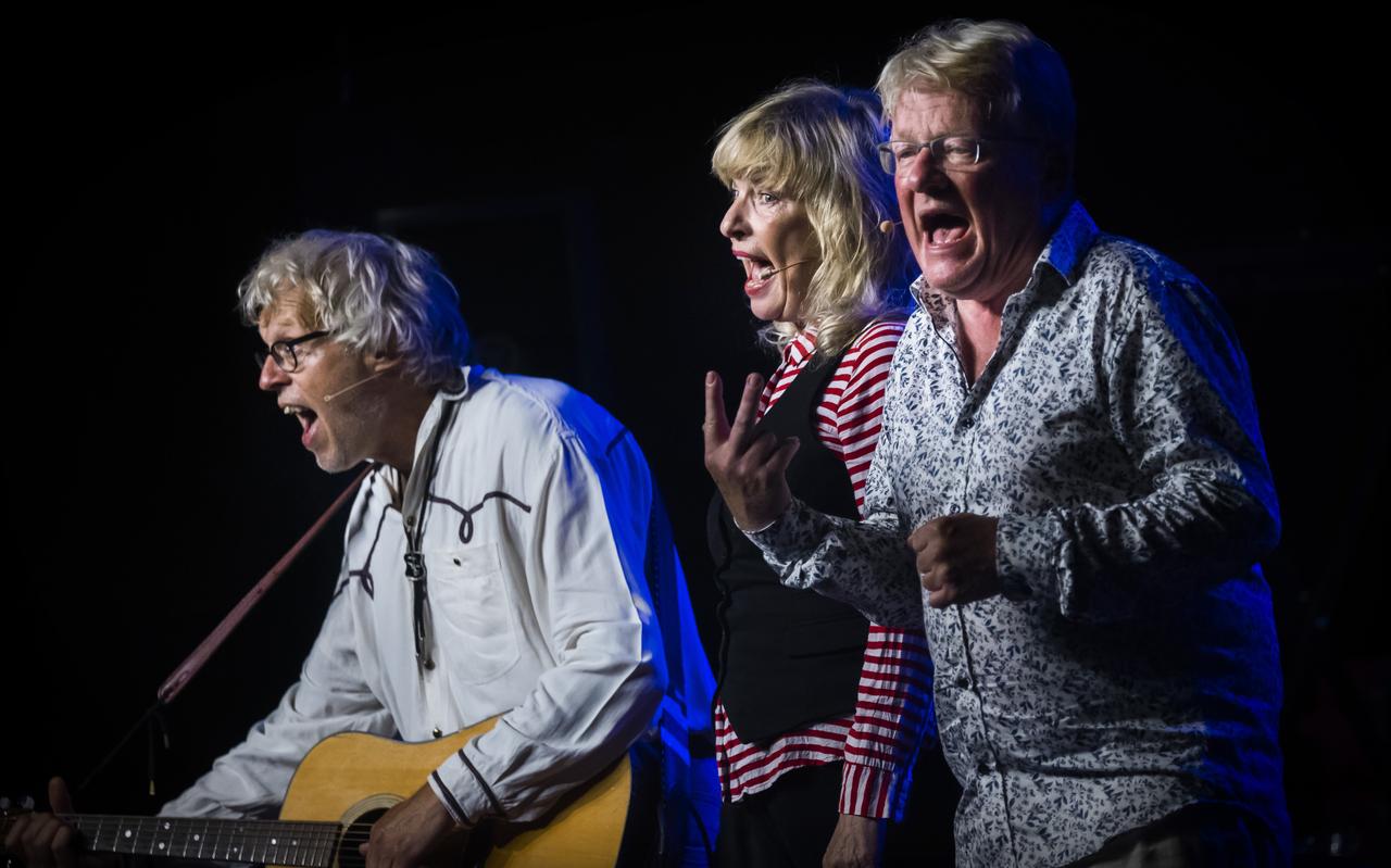 Al jaren de basis van De Bende: Peter de Haan, Alina Kiers en Frank den Hollander (vlnr). Foto: Corné Sparidaens Al jaren de basis van De Bende: Peter de Haan, Alina Kiers en Frank den Hollander (vlnr). Foto: Corné Sparidaens