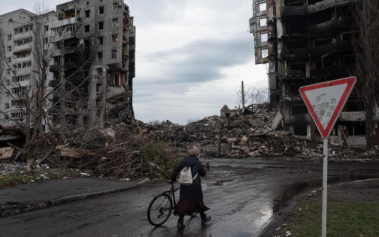 Kapotgeschoten woningen in de Oekraïense stad Borodjanka.