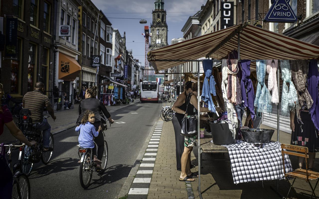 Alles  wat er in de binnenstad van Groningen te koop is in de winkels, is online te bestellen in Warenhuis Groningen en kan worden thuis bezorgd.
