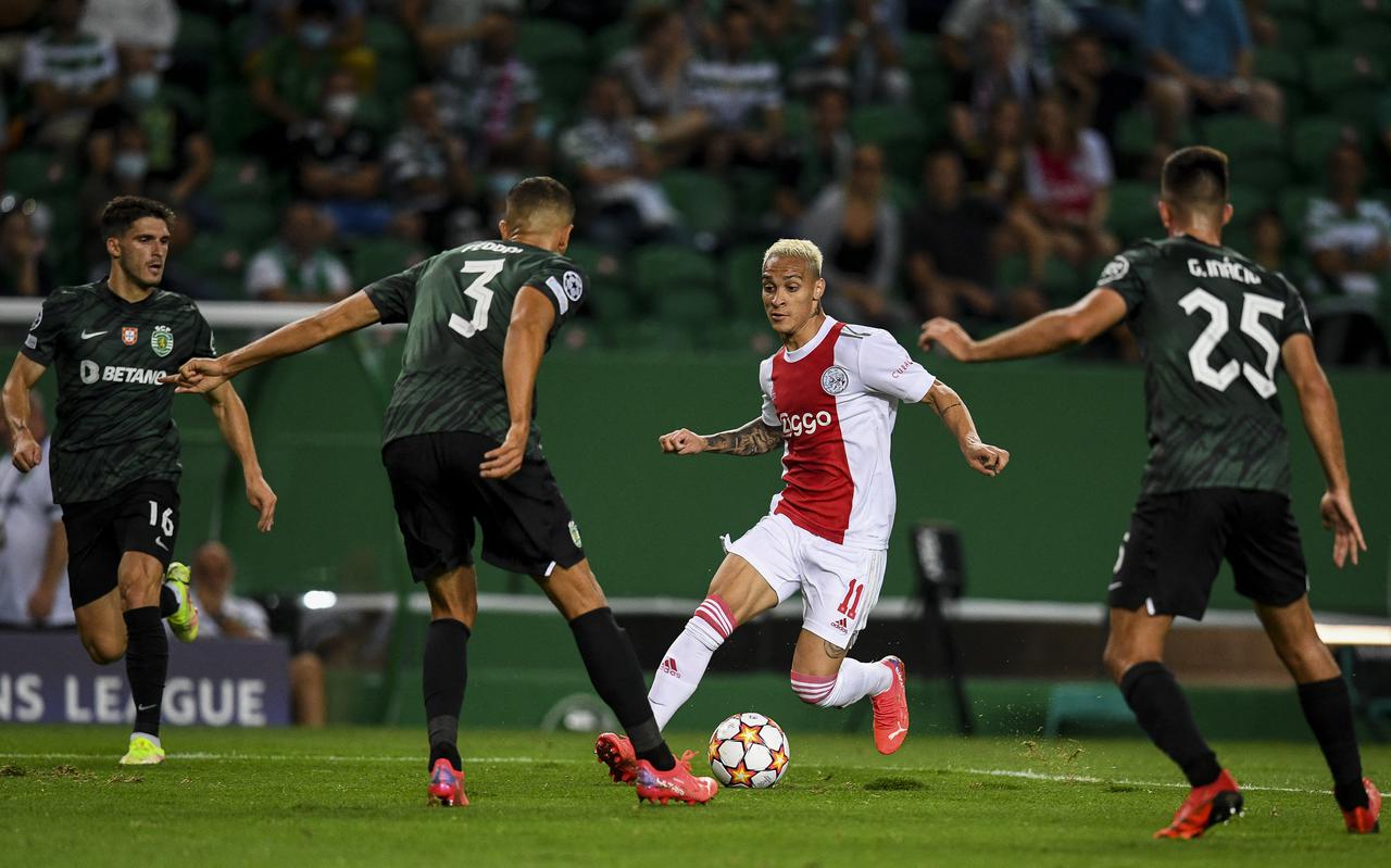 Ajax-speler Anthony in de wedstrijd tegen het Portugese Sporting.