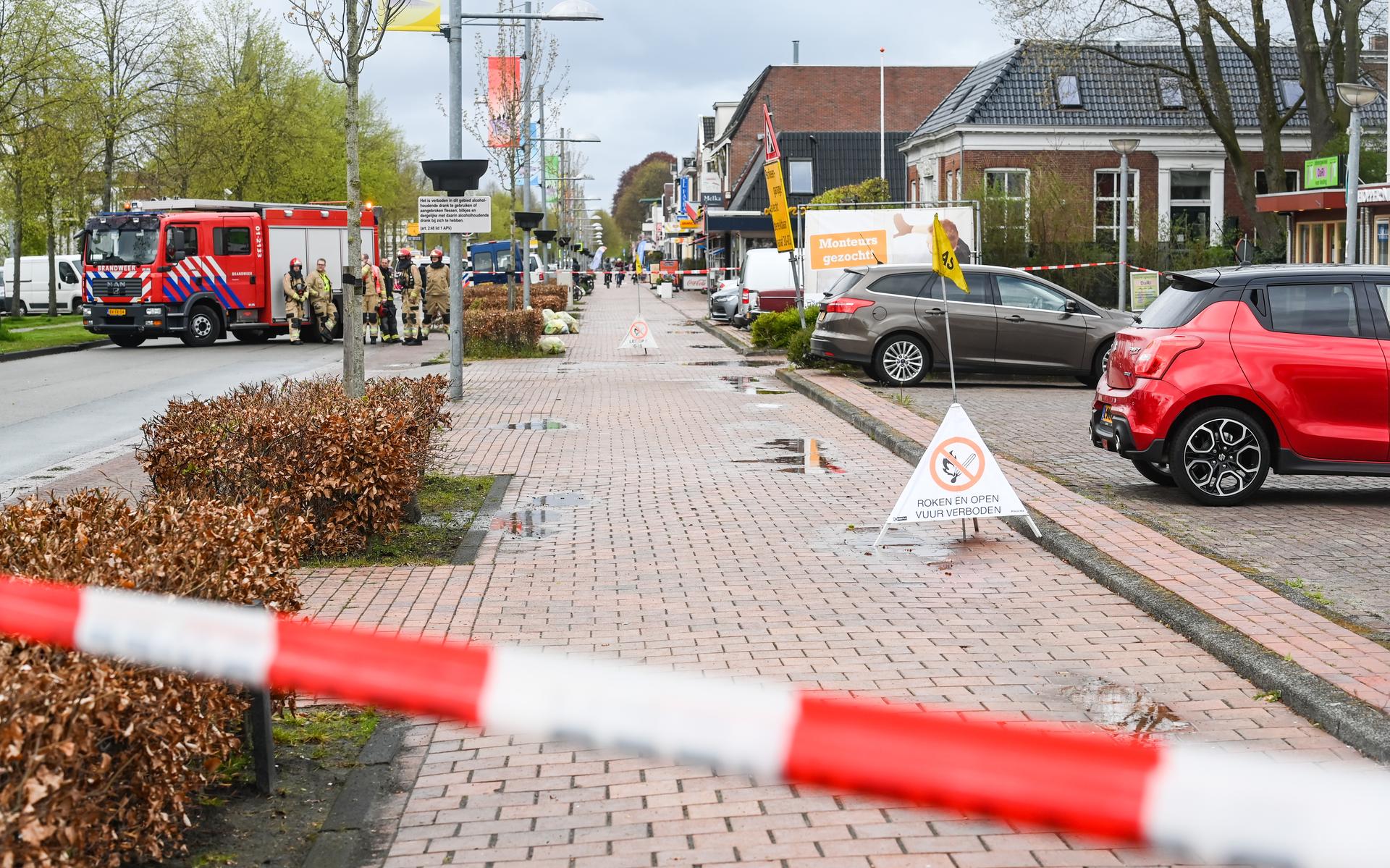 Gaslek in Noorderstraat in Sappemeer. Verkeersader afgesloten voor verkeer - Dagblad van het Noorden