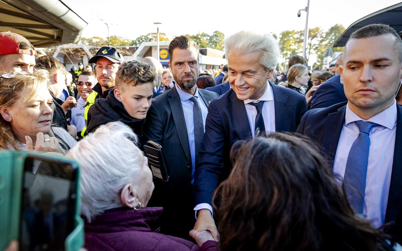 PVV-leider Geert Wilders had over gebrek aan belangstelling in Ter Apel niet te klagen