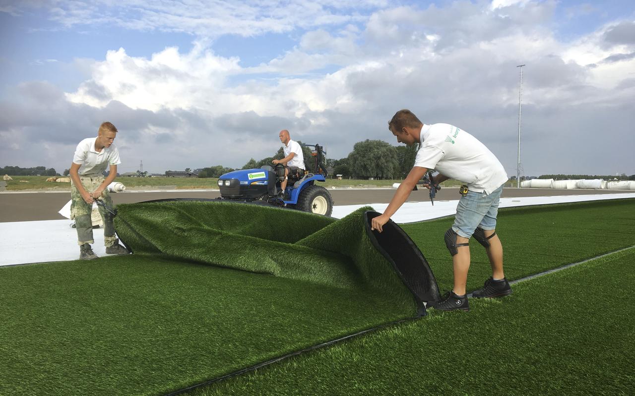 De aanleg van het nieuwe sportcomplex moet volgend jaar klaar zijn. De aanleg van het nieuwe sportcomplex moet volgend jaar klaar zijn.
