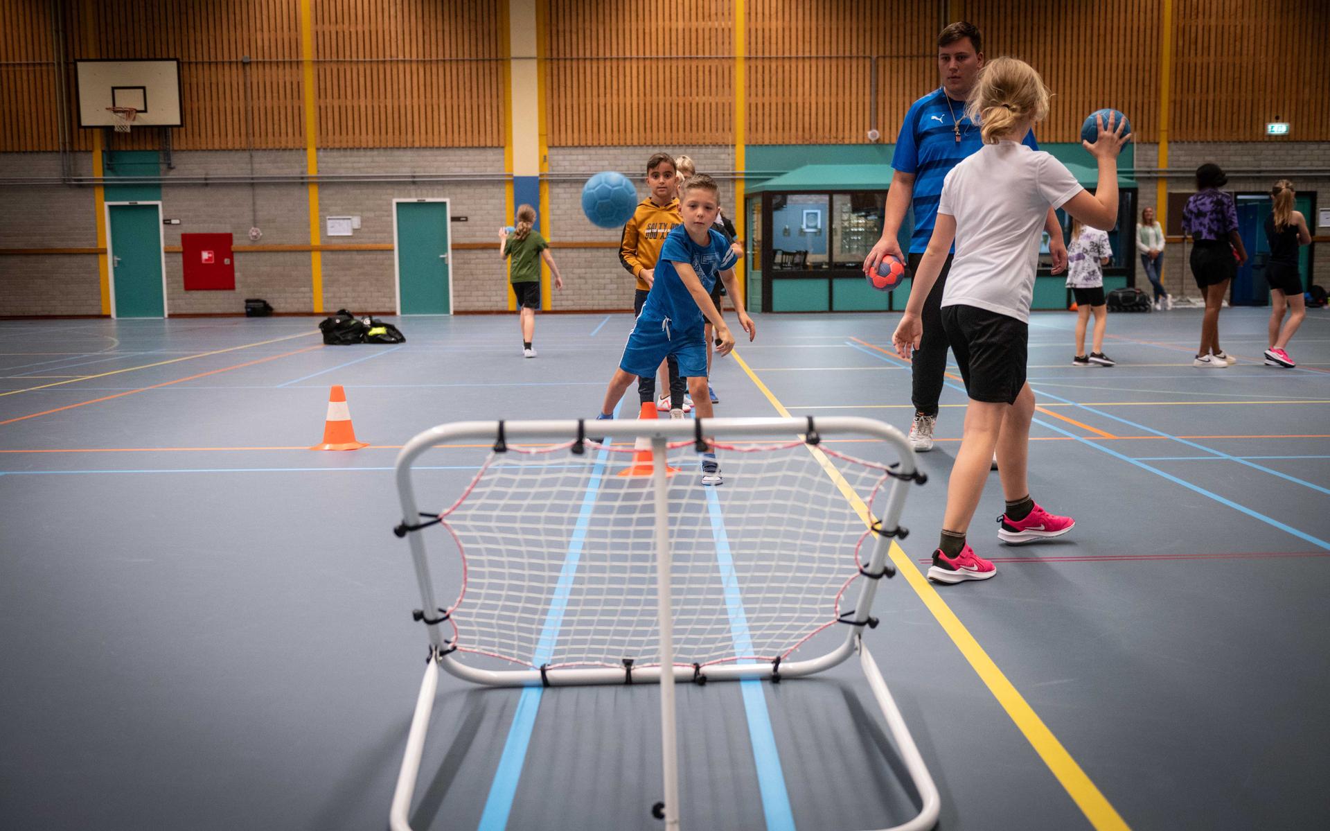 ‘Man met een missie’ wil handbal in Assen nieuw leven inblazen