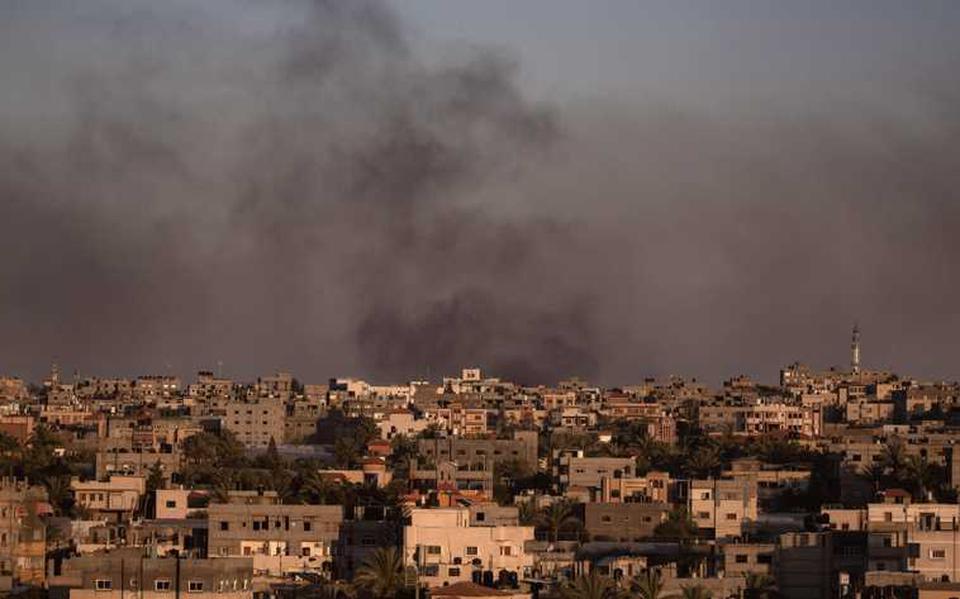 Israël heeft zaterdag luchtaanvallen uitgevoerd op doelen in Rafah in de Gazastrook. 