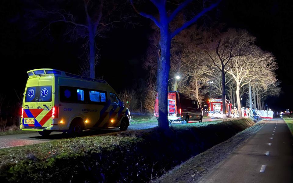 Ernstig ongeluk Zevenhuisterweg Nieuw-Roden. Ernstig ongeluk Zevenhuisterweg Nieuw-Roden.