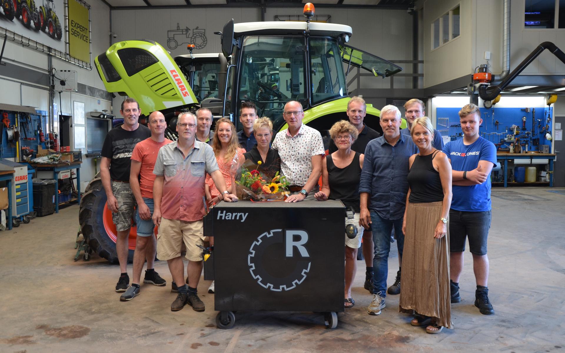 Harry Alons uit Tweede Exloërmond gaat met pensioen. Hij heeft 40 jaar gewerkt bij Robertus Mechanis