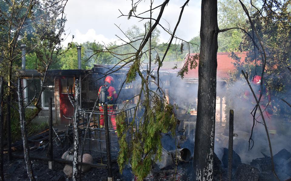 Tuinhuis verwoest door brand op Camping Stadspark.