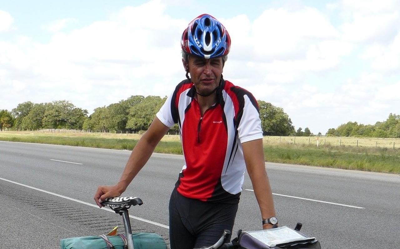John Gjaltema in 2008 op de vluchtstrook van US 260 in Texas. John Gjaltema in 2008 op de vluchtstrook van US 260 in Texas.