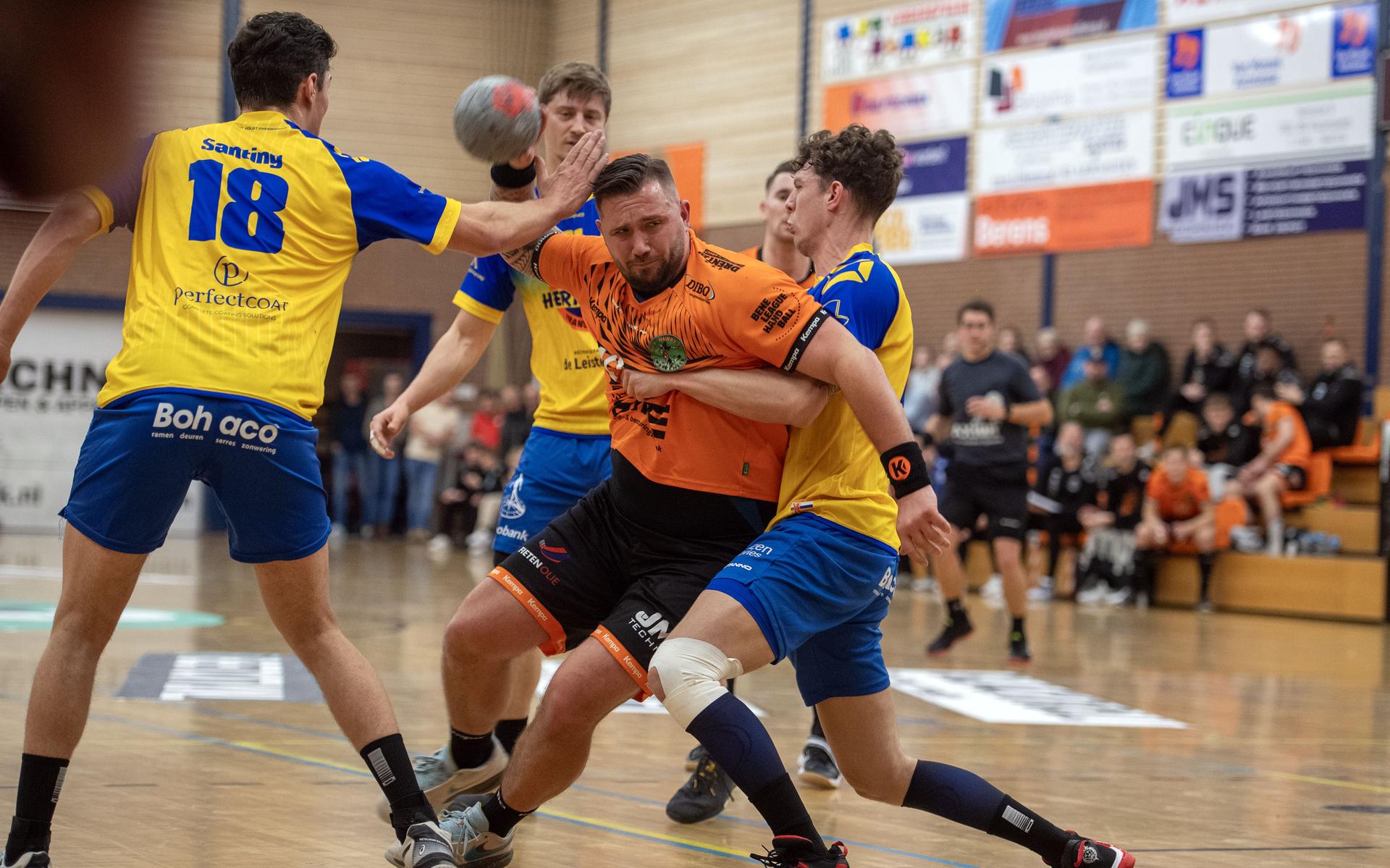 Jonge handballers van Hurry-Up tonen veerkracht in Zwartemeer en winnen van Bevo uit Panningen. 'Ik 