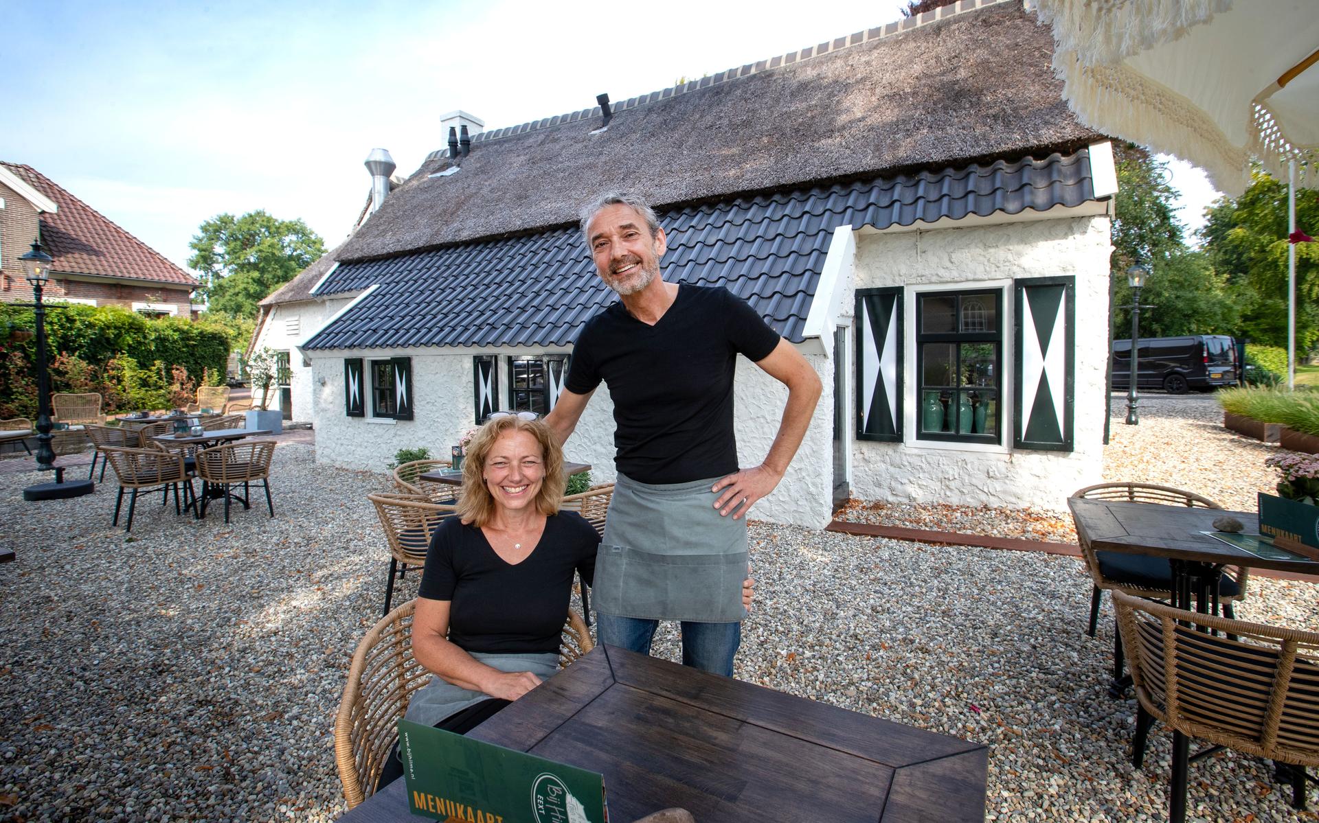 Hilma (54) en Koen (55) runnen nieuwe lunchzaak in Eext, zonder ervaring in de horeca. 'Het kriebeld