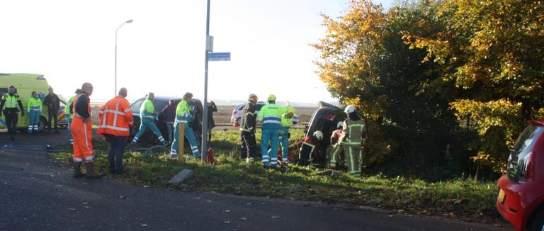 Automobilist bekneld na botsing bij Exloërveen. Automobilist bekneld na botsing bij Exloërveen.