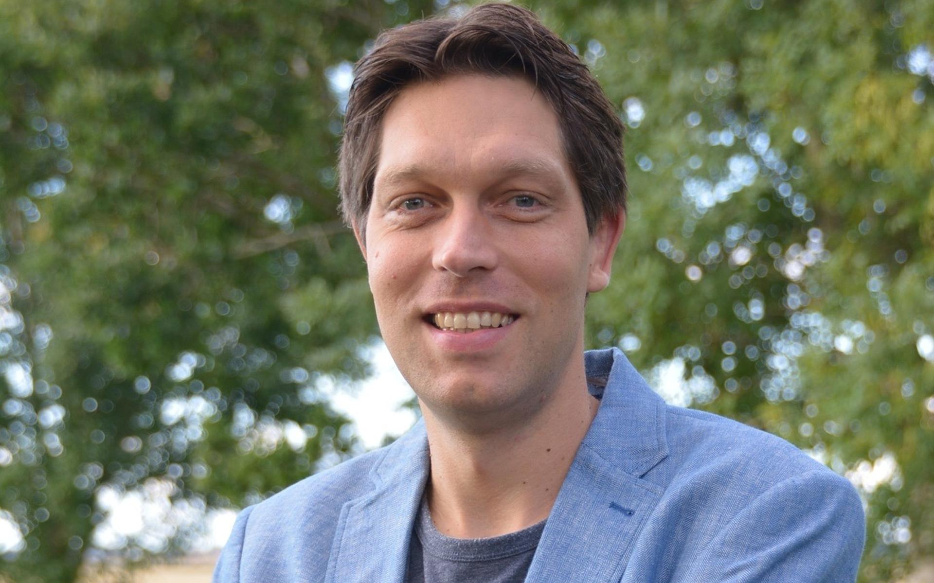 Bram Baptist uit Meeden publiceert jeugdboek gebaseerd op het verhaal van Foxholster verzetsheld Kla