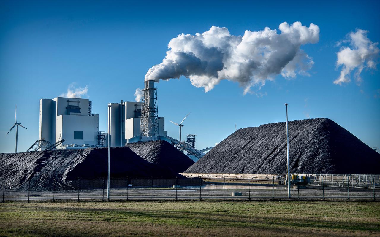 RWE-kolencentrale Eemshavencentrale met kolen, 