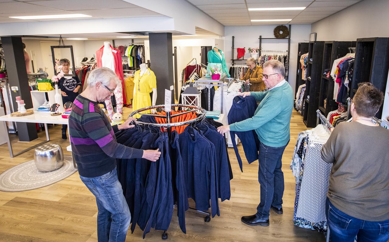 Vrijwilligers en bestuurders van de kledingbank in Winschoten hebben grote kopzorgen