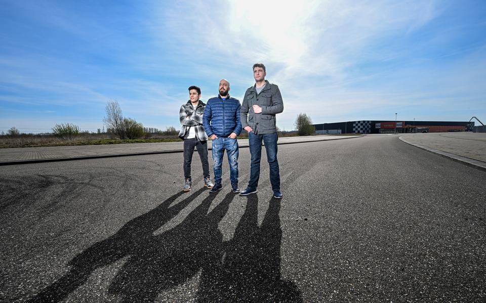 Walid, Yahia en Khalid bij de Expo Assen. 