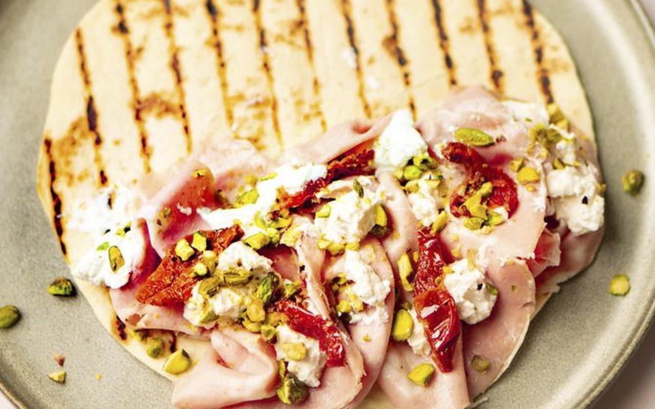 Italiaanse piadina met Mortadella, ricotta en pistache Italiaanse piadina met Mortadella, ricotta en pistache