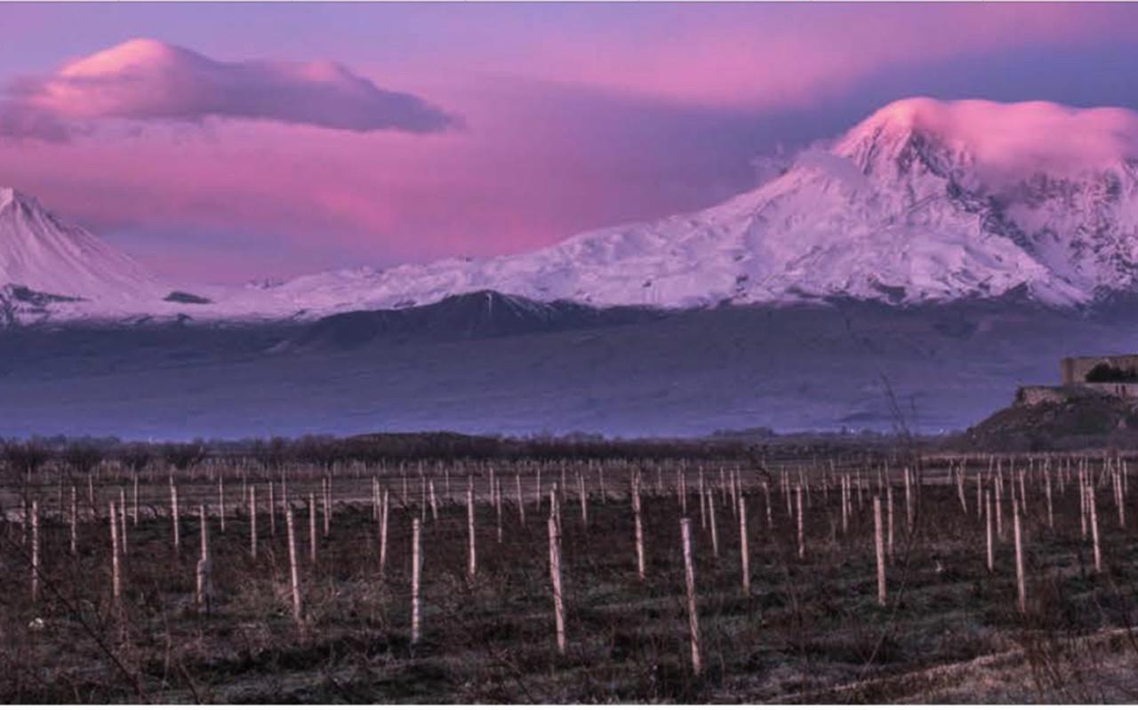 De berg Ararat, gefotografeerd door Frank Westerman. 