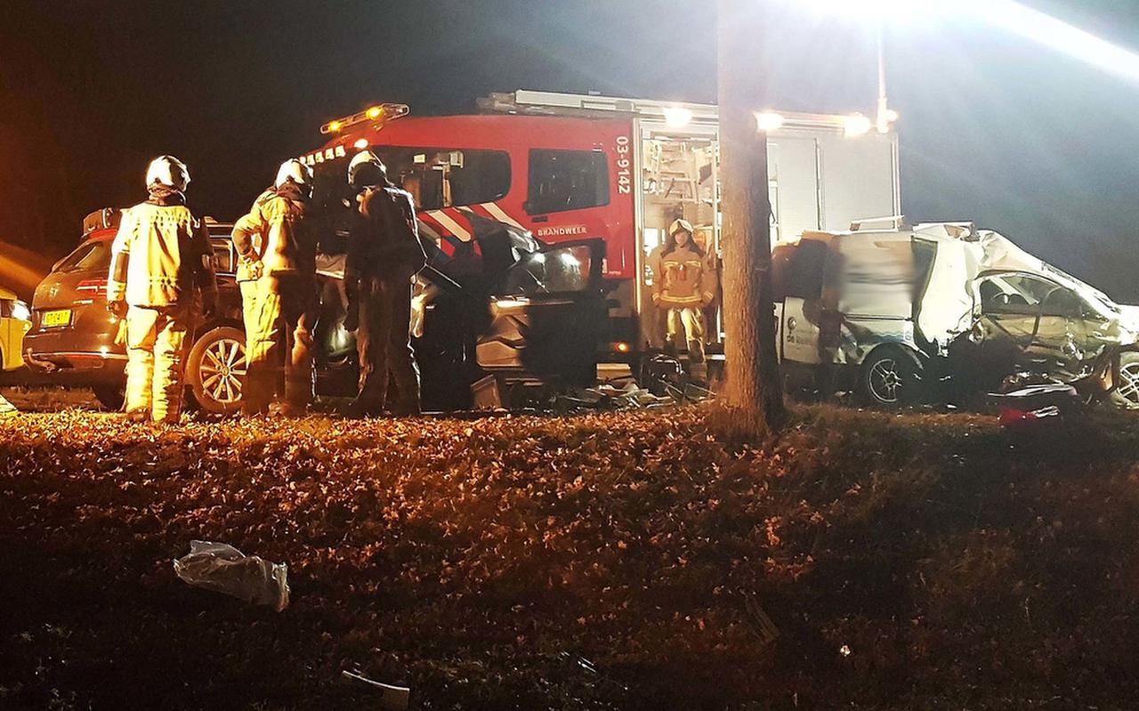 Frontale botsing op rijksweg N371 bij Uffelte. Frontale botsing op rijksweg N371 bij Uffelte.