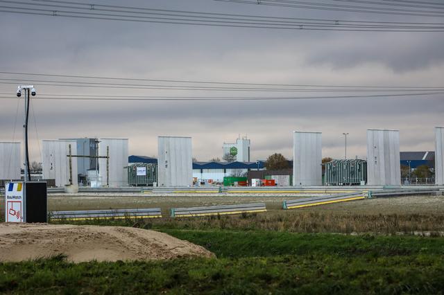 Hoogspanningsstation Ter Apelkanaal later open: besparing van tientallen miljoenen