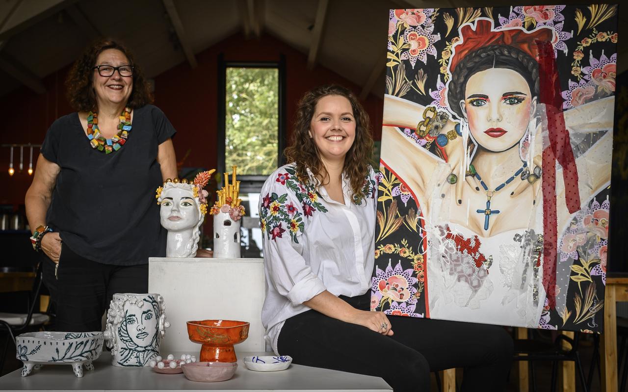 Wilma van Linge van Galerie De Groninger Kroon geeft haar atelier over aan dochter Gonda. Wilma van Linge van Galerie De Groninger Kroon geeft haar atelier over aan dochter Gonda.