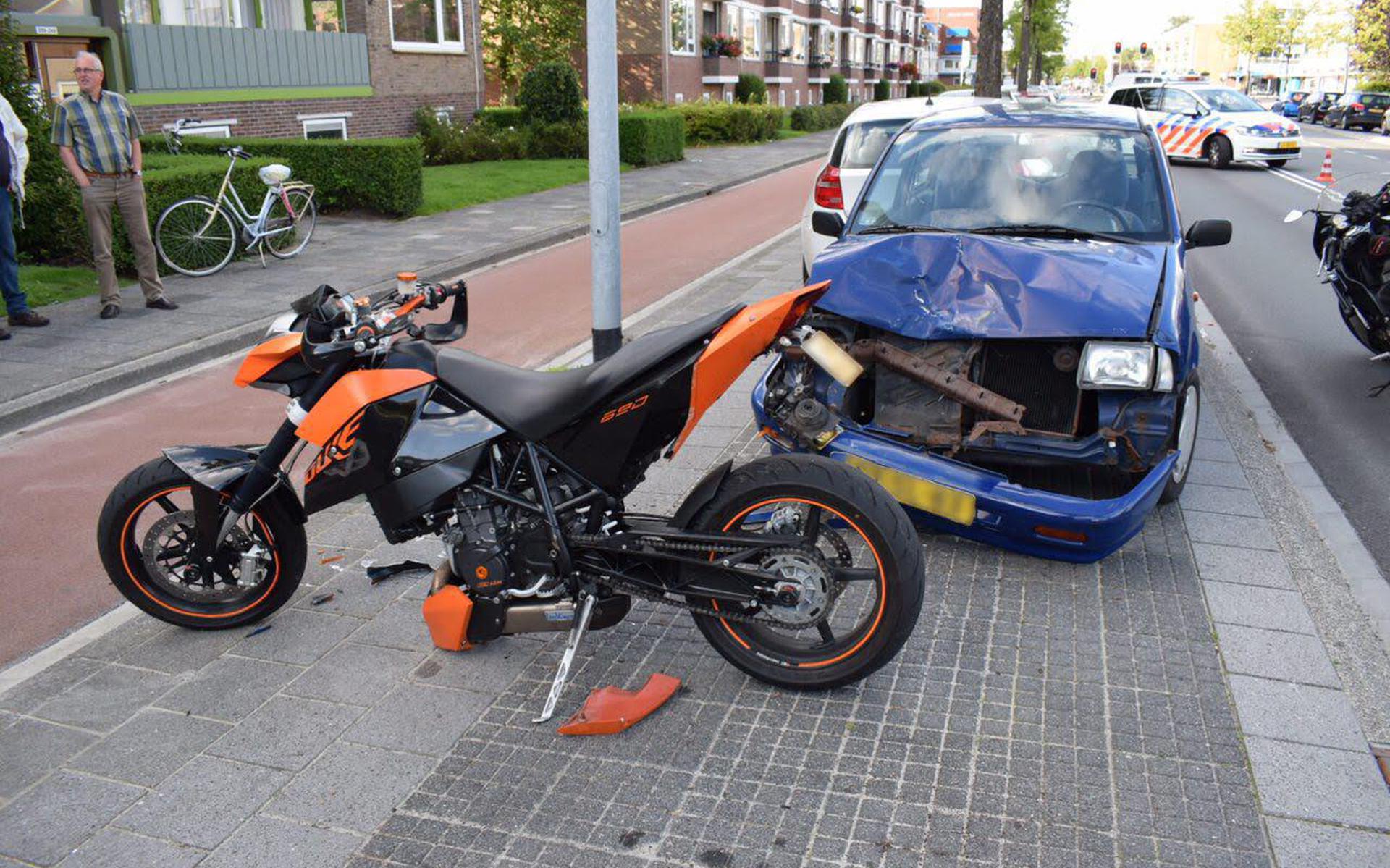 Motorrijder Gewond Na Aanrijding - Dagblad Van Het Noorden