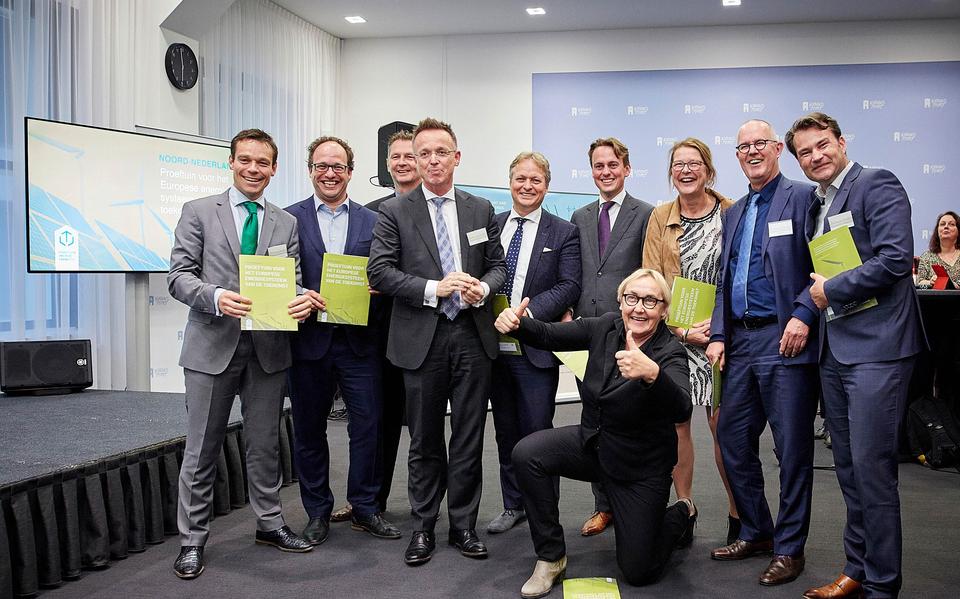 Noordelijke bestuurders lobbyen al jaren samen voor gemeenschappelijke belang, onder meer via de jaarlijkse symposium Noord in Nieuwspoort (hier bij de editie 2014). Friesland is niet tevreden met de opbrengst en beraadt zich op een eigen koers. 