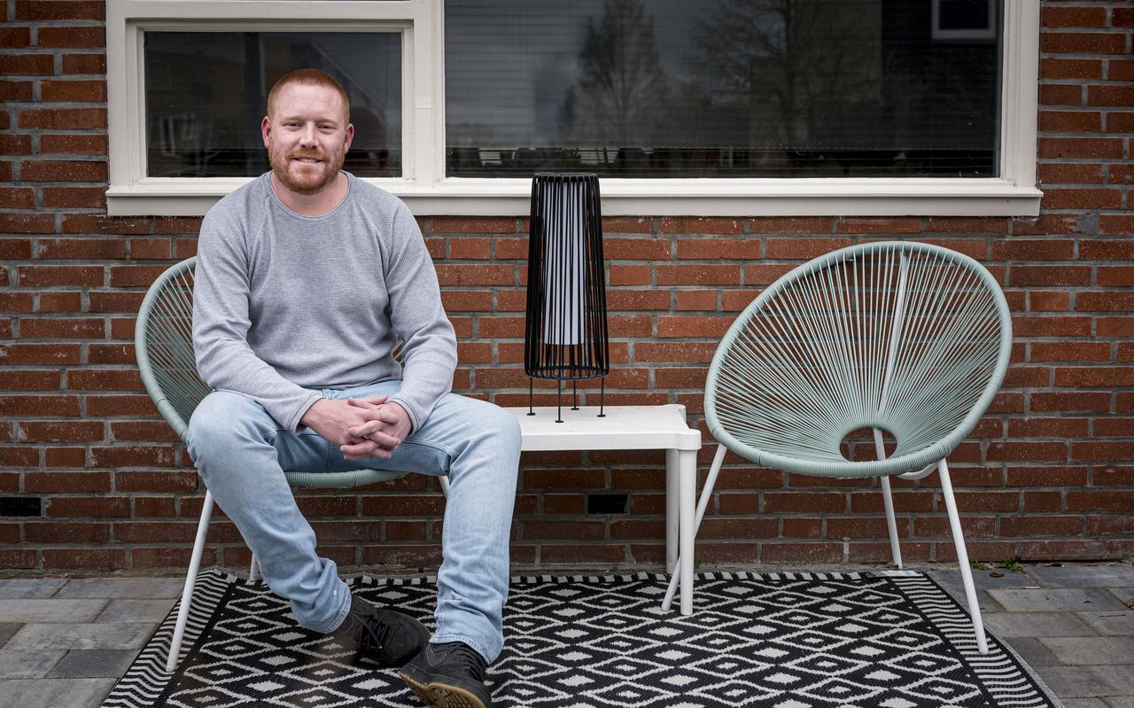 Steven Arnold, chauffeur van de UMCG-ambulancebus. Steven Arnold, chauffeur van de UMCG-ambulancebus.