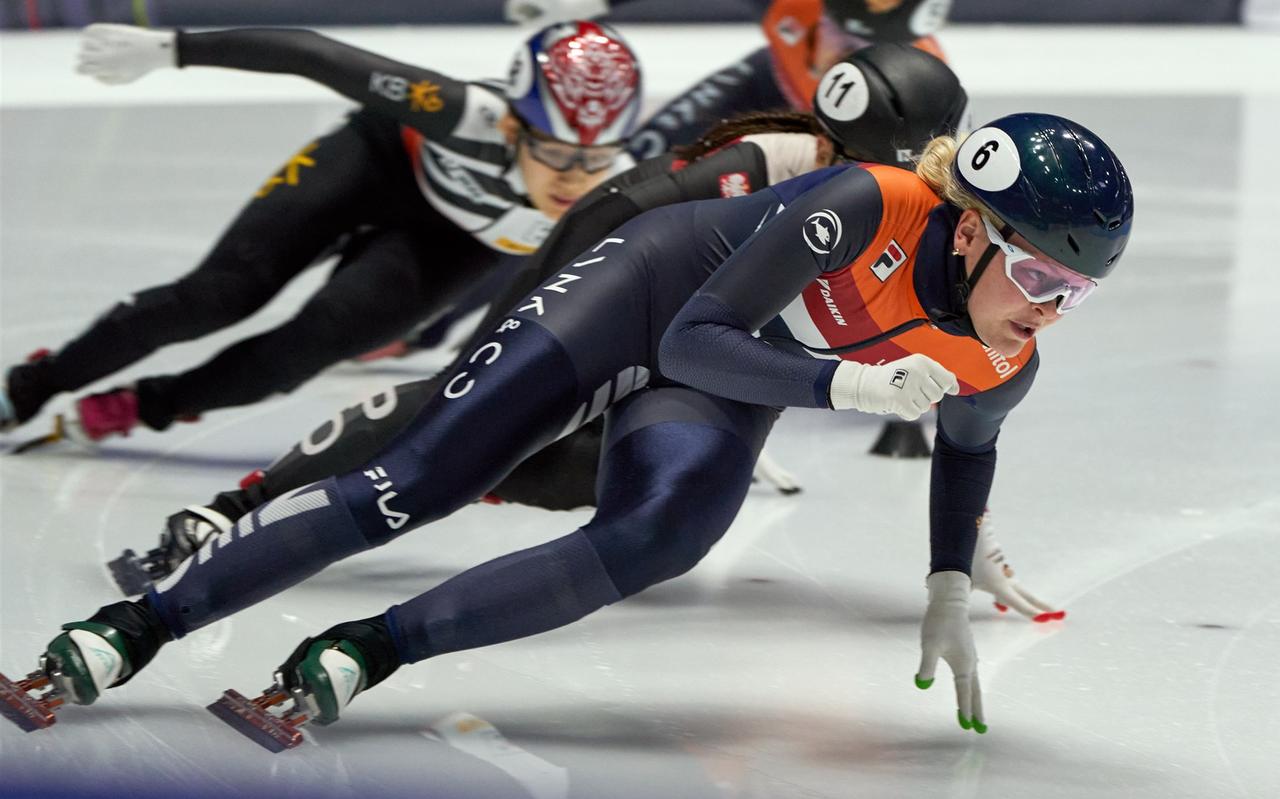 Xandra Velzeboer in de kwartfinale van de 500 meter. Xandra Velzeboer in de kwartfinale van de 500 meter.