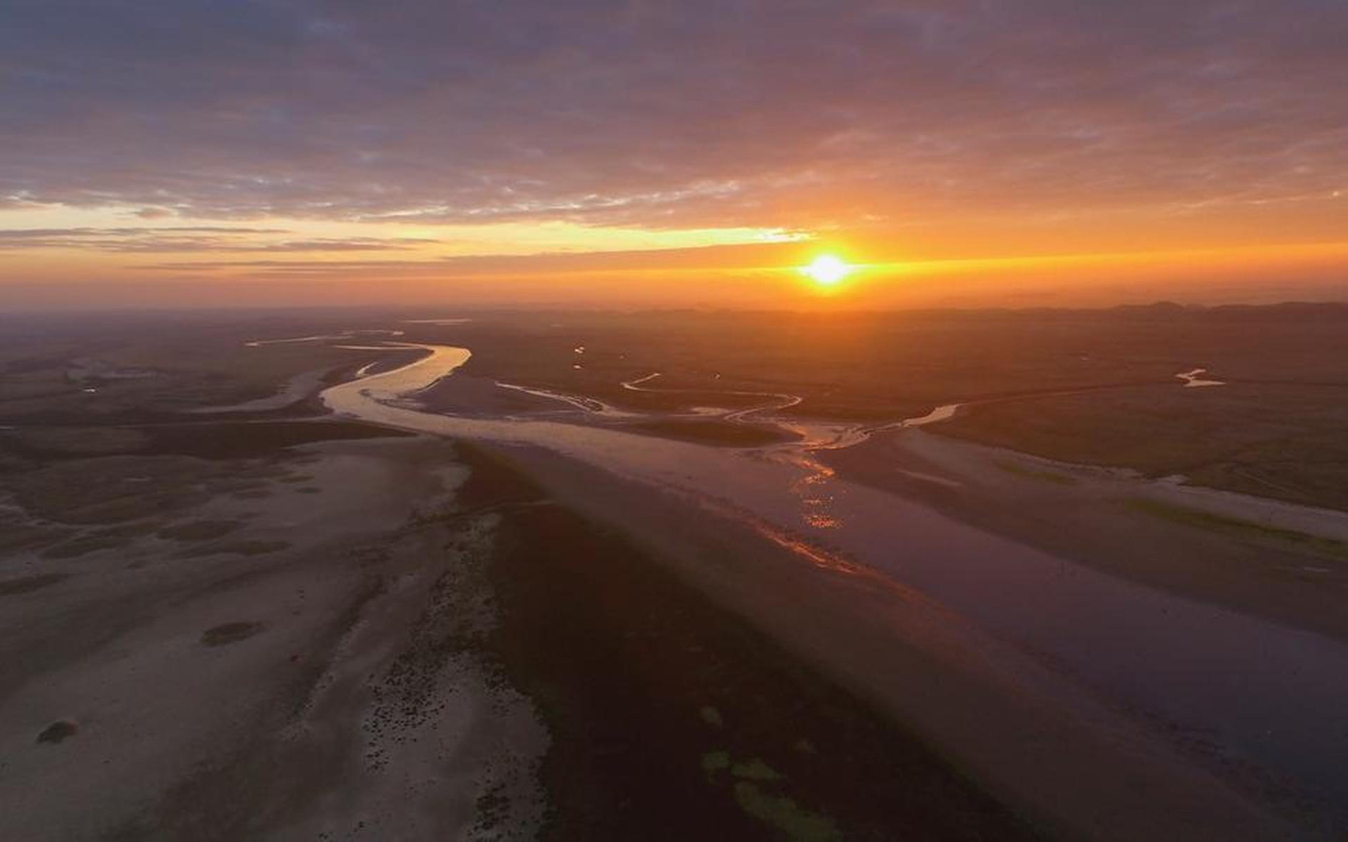 Welke menselijke karaktereigenschappen kunnen van de Nederlandse Waddeneilanden zijn volgens ecoloog en natuurfilmer Ruben Smit?