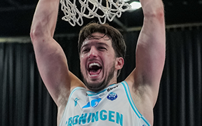 Willem Brandwijk blijft bij Donar