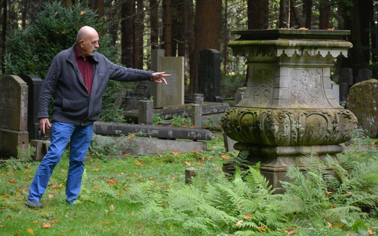Lucas Ocken zou graag zien dat de monumentale pomp terugkeert naar het centrum van Assen. Lucas Ocken zou graag zien dat de monumentale pomp terugkeert naar het centrum van Assen.